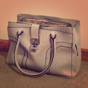 NEW Guess handbag